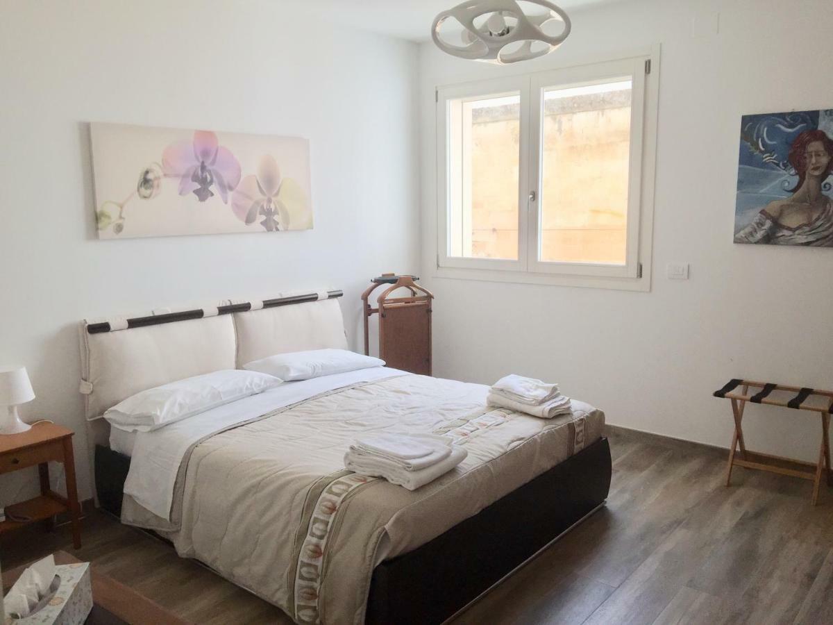 Modern Flat Lecce ++ Apartment Екстериор снимка